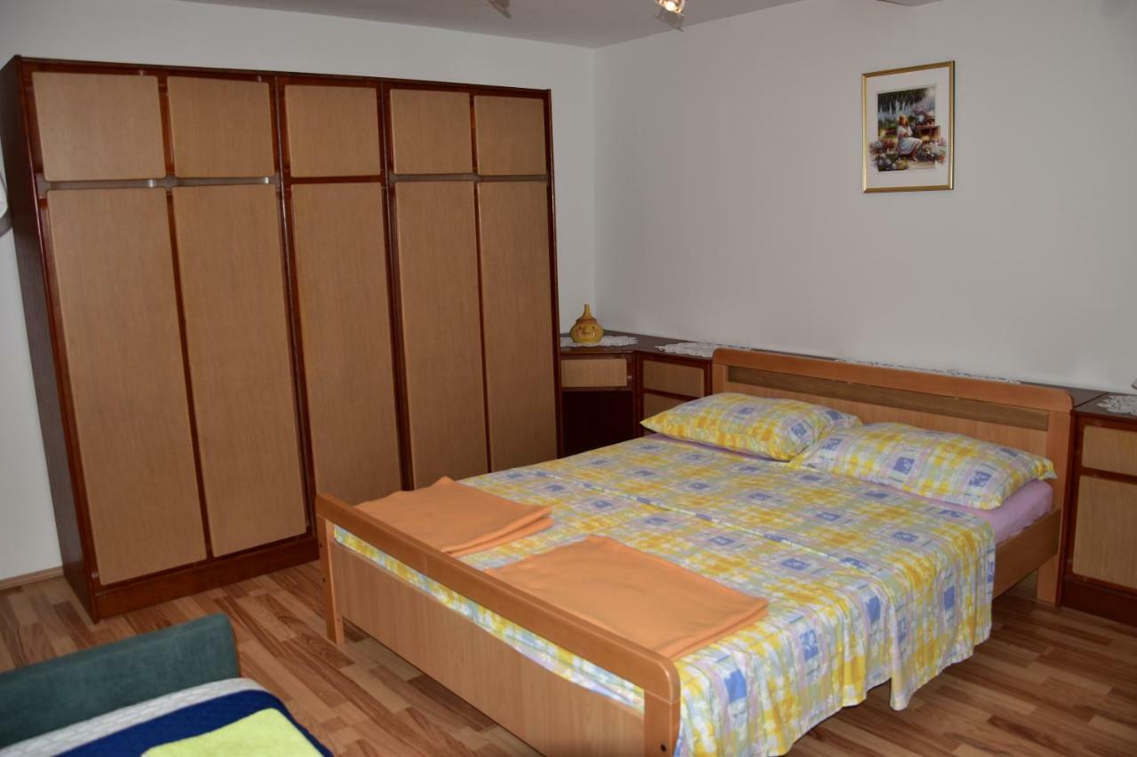 Apartmani Novosel 실로 외부 사진